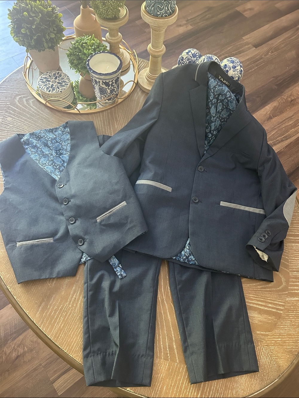 Tazio Boys Navy Suit Jacket Vest & Pants with Paisley Lining Size 8